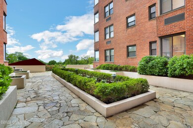 Harbor View unit 2J, Greenwich, CT 06830 - photo 6