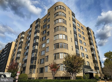 General Scott Apartments unit 708, Washington, DC 20036 - photo 6