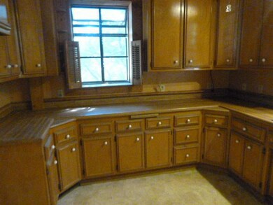 400 S Spring St, Manchester, TN 37355 - photo 5