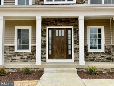 333 Eiderdown Dr, Martinsburg, WV 25404 - photo 5