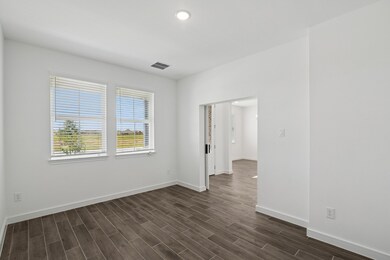 12614 Old Fashion Cir, Mont Belvieu, TX 77535 - photo 5