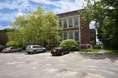 81 Dartmouth St unit 108, Pittsfield, MA 01201 - photo 2