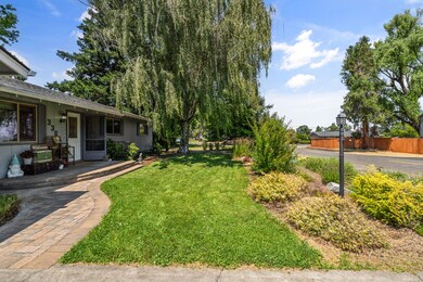 3365 Green Acres Dr, Central Point, OR 97502 - photo 6