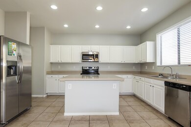 004-photo-kitchen-6360084