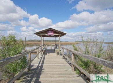 Floating dock & picnic area, this is walking dista