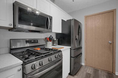 7-web-or-mls-4057-blendon-point-dr