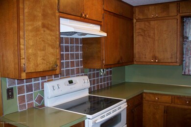 1051 Andrus kitchen
