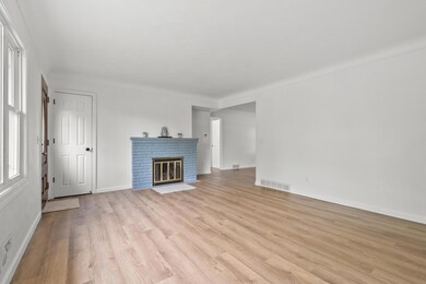 Sunnyside Ave 4703 Kalamazoo 49006-5