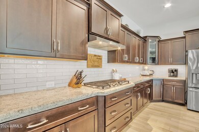 41877 N Zahne Ct, San Tan Valley, AZ 85140 - photo 7