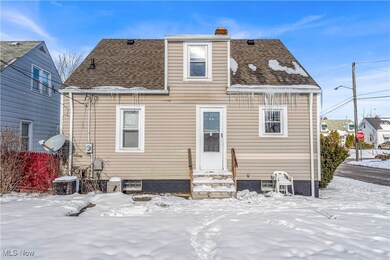 20620 Watson Rd, Maple Heights, OH 44137 - photo 3