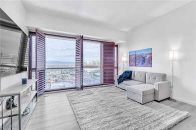 The Martin unit 2406, Las Vegas, NV 89103 - photo 2