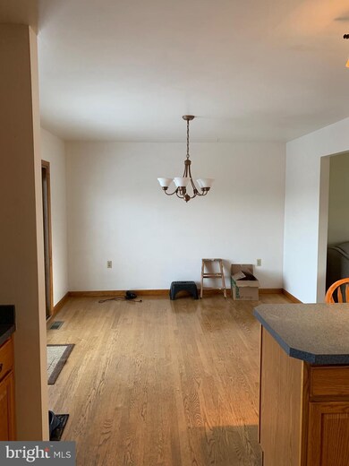 9226 Branch St, Greencastle, PA 17225 - photo 7