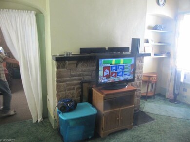 114 Walnut St, Coshocton, OH 43812 - photo 7