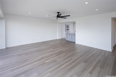 Marina Towers unit 708, Honolulu, HI 96815 - photo 5