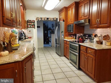 145 Jackson Dr, Chambersburg, PA 17201 - photo 7