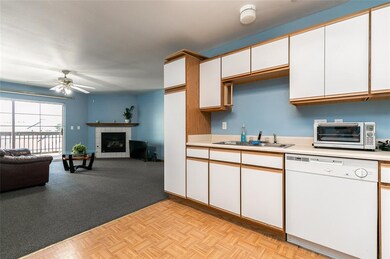 4525 1st Ave SW unit 5, Cedar Rapids, IA 52405 - photo 7