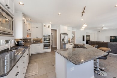 716 Howard Ave, Des Plaines, IL 60018 - photo 7