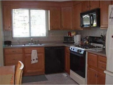 39 Elm St, Saugus, MA 01906 - photo 2