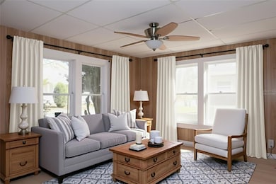 5353 10th St, Zephyrhills, FL 33542 - photo 3