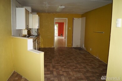 1717 Krause Rd, Raymond, WA 98577 - photo 7