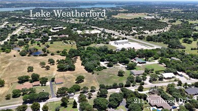 211 Trailwood Dr, Weatherford, TX 76085 - photo 6