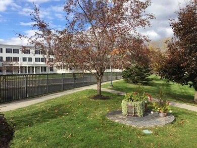 106 Farragut Way unit 139, Kennebunk, ME 04043 - photo 3