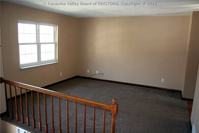 239 Pine Cir, Dunbar, WV 25064 - photo 7