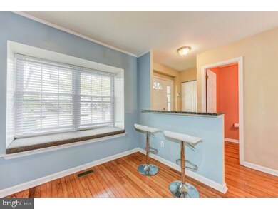 402 Snowflake Cir, Norristown, PA 19403 - photo 5