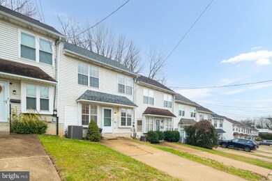 315 Ripka St unit L, Philadelphia, PA 19128 - photo 3