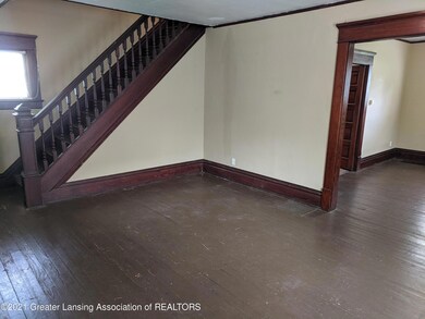 736 Wisconsin Ave, Lansing, MI 48915 - photo 3