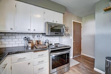 660 Dunn Ave, Oregon, WI 53575 - photo 5