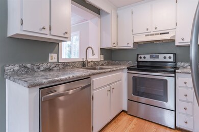 32 Wheaton Dr, Nashua, NH 03063 - photo 5