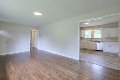 117 Whiteside St, Shelbyville, TN 37160 - photo 5