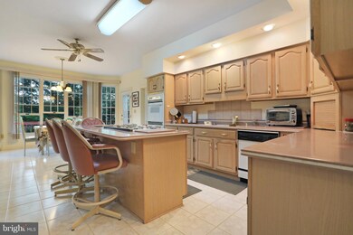 11415 Eastwood Ct, Hagerstown, MD 21742 - photo 4