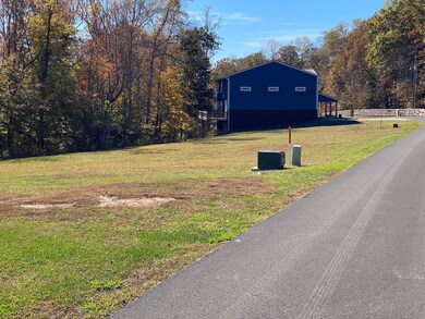 160 Peach Tree Ln, Russell Springs, KY 42642 - photo 2