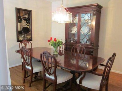 11419 Hollow Timber Ct, Reston, VA 20194 - photo 5