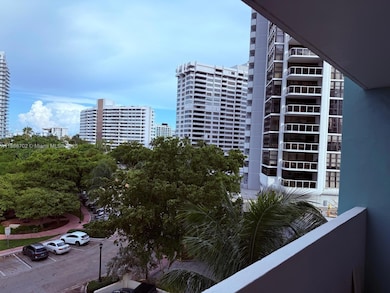 Island Terrace unit 5J, Miami Beach, FL 33139 - photo 5