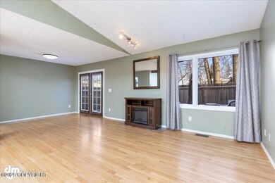 5501 E 34th Avenue, Anchorage, AK 99504