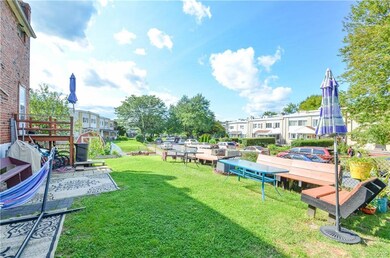 1992 Baker Dr, Allentown, PA 18103 - photo 2