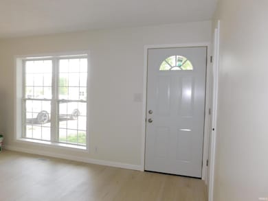 229 W Price St, Gaston, IN 47342 - photo 3