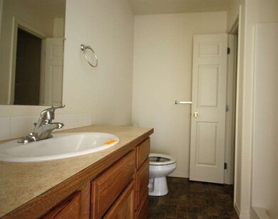 573 S James Ave, East Wenatchee, WA 98802 - photo 6