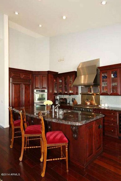 Gourmet Kitchen-Bar