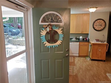 118 Arbor Dr, Statesville, NC 28677 - photo 2