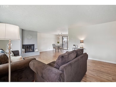 3836 NE 45th St unit A, Vancouver, WA 98661 - photo 4