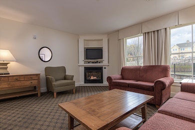 617/619 Qtr I Adams House, Ludlow, VT 05149 - photo 3