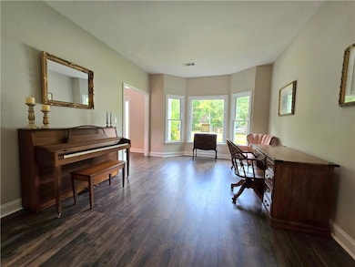 635 Ridgemont Dr, Fayetteville, GA 30215 - photo 5