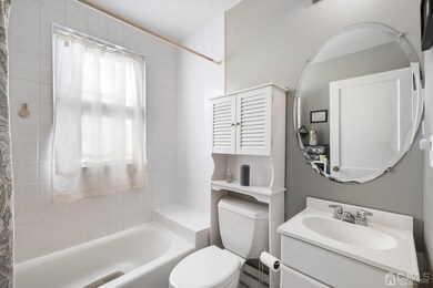 326 1st St, Middlesex, NJ 08846 - photo 5