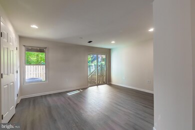 13978 Lightburn Ln, Centreville, VA 20121 - photo 5