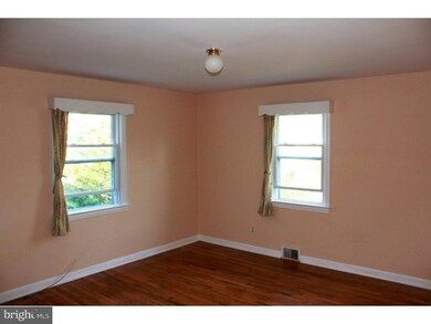 113 Dutch Neck Rd, Hightstown, NJ 08520 - photo 5