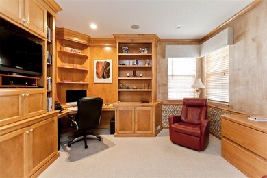 303 Stoney Point Rd SW, Cedar Rapids, IA 52404 - photo 7